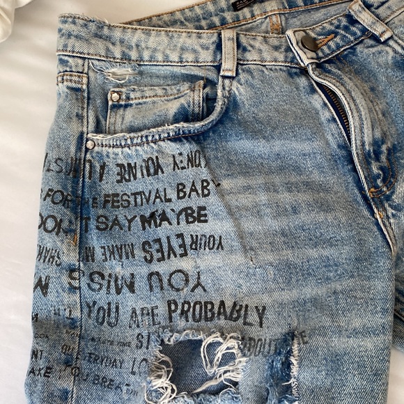 Zara distressed denim - Picture 3 of 4